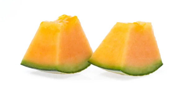 Melón melón cortado en rodajas aislado sobre fondo blanco —  Fotos de Stock