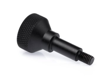 Plastik bağlayıcılar beyaz arkaplanda izole vidalar.