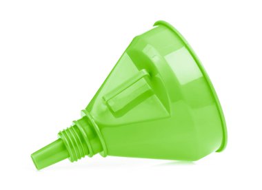 Beyaz arkaplanda izole edilmiş plastik huni sıvısı
