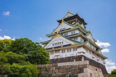Japonya 'nın en ünlü kalelerinden biri Osaka' da.