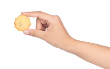 Beyaz torbaya izole edilmiş çikolatalı kurabiyeler.