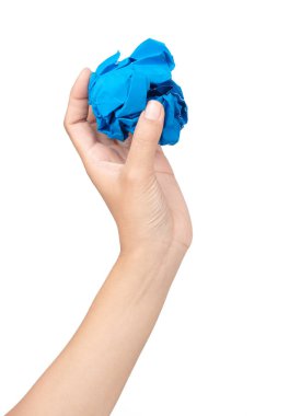 El sıkma ezilmiş kağıt beyaz arka planda izole