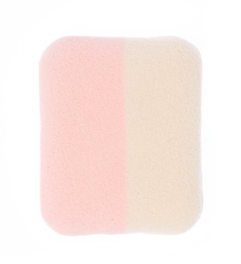 Beyaz arkaplanda izole edilmiş kozmetik süngerler