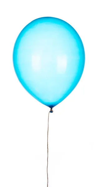 Balão de borracha azul isolado em um fundo branco . — Fotografia de Stock