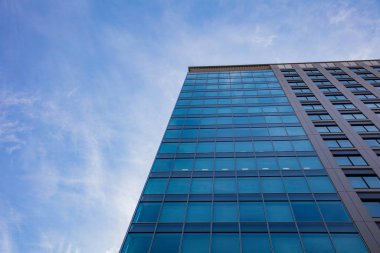 Modern ofis binası detayları, cam yüzey