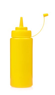 Beyaz arkaplanda izole edilmiş hardal şişesi.