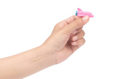 Beyaz arka planda el ele tutuşan lastik uçak.