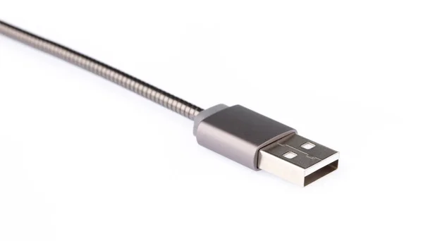 Cabo USB Micro fonte de recarga de smartphone isolado em ba branco — Fotografia de Stock