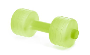 Yeşil halterler plastikler beyaz arkaplanda izole edilmiş