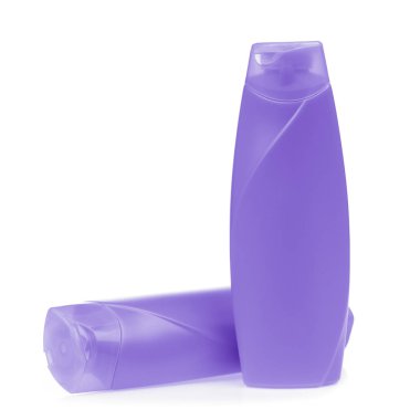 iki plastik şişe şampuan beyaz arka plan üzerinde izole