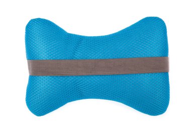 Beyaz arka plan üzerinde izole boyun yastığı