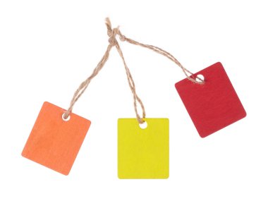 Beyaz arkaplanda boş bir isim etiketi var