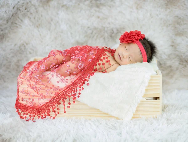 Portrait Cute Baby Lying Asleep Wooden Box — Stock Photo, Image