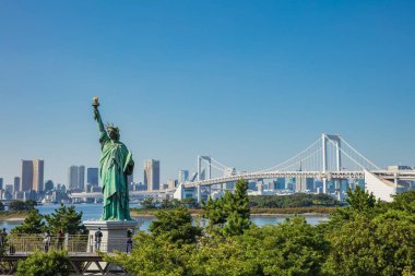 Japonya - 20 Ekim 2016: Odaiba bölgesinde Özgürlük Heykeli, Toky