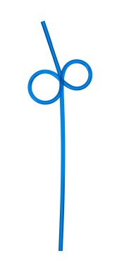 Beyaz arkaplanda izole edilmiş renkli biçimli saman