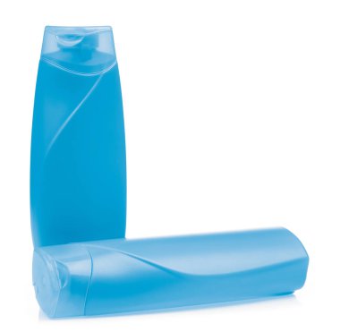iki plastik şişe şampuan beyaz arka plan üzerinde izole