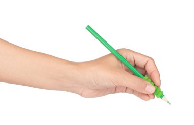 Beyaz sırtlı yeşil renkli kalemlerle el yazısı.