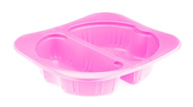 Plastik yiyecek kabı beyaz arkaplanda izole edildi