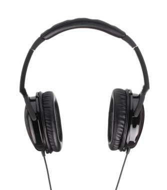 Beyaz arkaplanda izole kulaklıklar