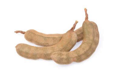 beyaz arkaplanda izole edilmiş taze demirhindi