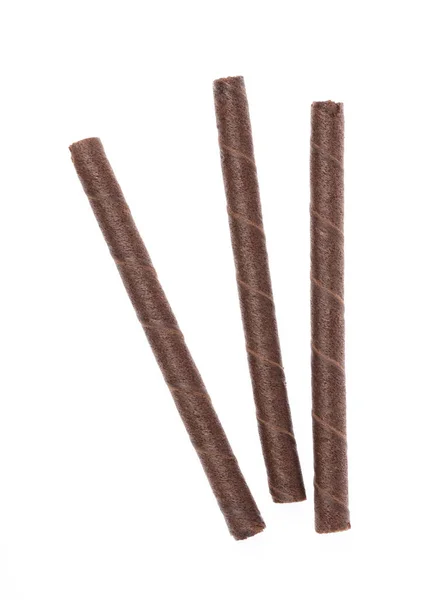Palitos de wafer de chocolate isolados no fundo branco. — Fotografia de Stock