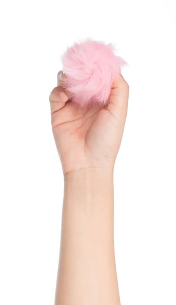 Mão segurando uma bola de pele isolada no fundo branco — Fotografia de Stock