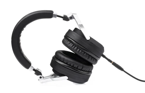 Fones de ouvido isolados no fundo branco — Fotografia de Stock