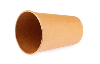 Kağıt bardak beyaz arkaplanda izole