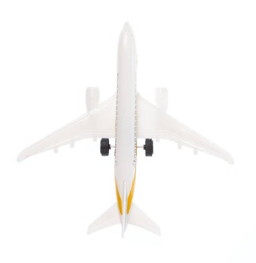 Beyaz arkaplanda izole edilmiş uçak 