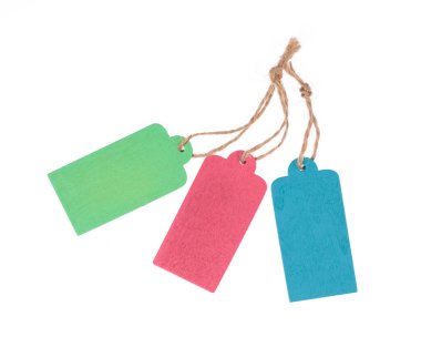 Beyaz arkaplanda boş bir isim etiketi var