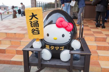 Japonya - 21 Ekim 2016: Siyah Yumurtalı Kedi ve Owa Tabelası