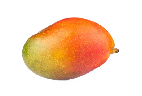 Mango fresco rosso isolato su sfondo bianco — Foto Stock