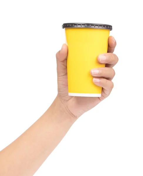 Mano sosteniendo taza de café de papel aislado sobre fondo blanco — Foto de Stock