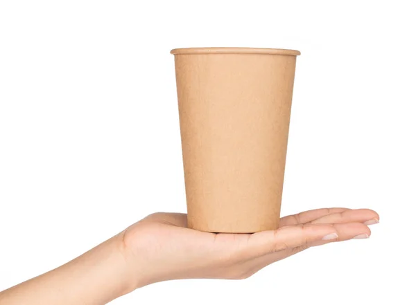 Main tenant tasse en papier isolé sur fond blanc — Photo