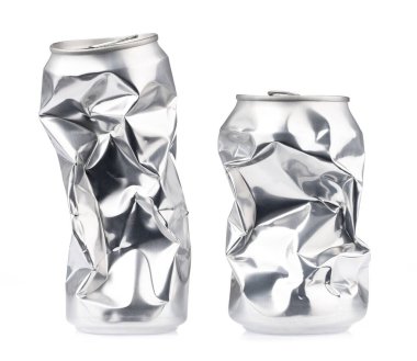 sağlıksız alüminyum kutusunu beyaz arkaplanda izole et