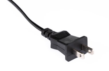 Siyah elektrik kablosu beyaz arkaplanda izole edildi. 