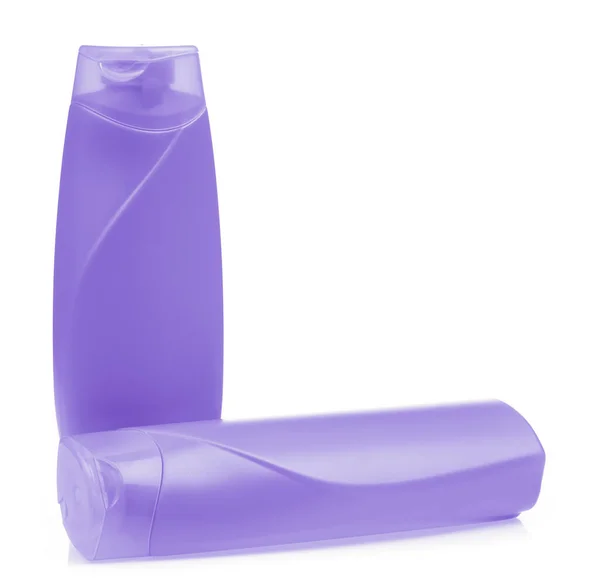 Dois garrafa de plástico de shampoo isolado no fundo branco — Fotografia de Stock