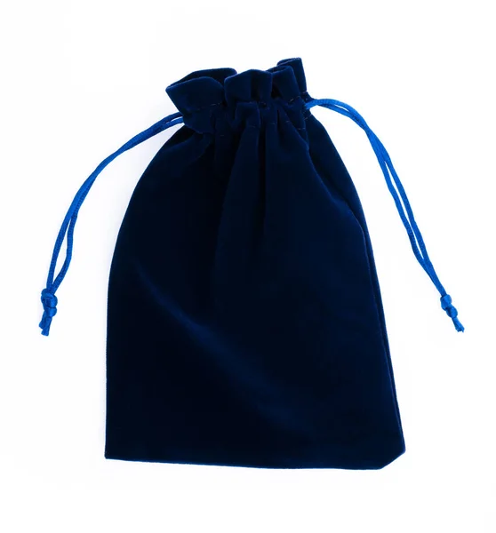 Μπλε βελούδινη τσάντα απομονωμένη σε λευκό φόντο — Φωτογραφία Αρχείου