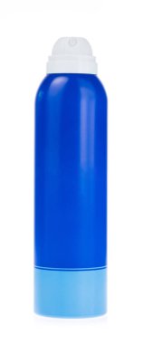 Beyaz arkaplanda izole edilmiş güneş kremi spreyi