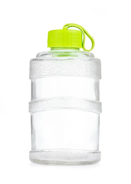 Su şişesi beyaz arka planda izole — Stok fotoğraf