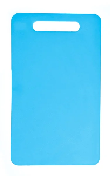 Голубая пластиковая разделочная доска на белом фоне — стоковое фото