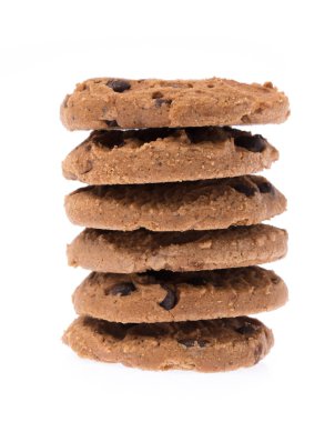 Beyaz arkaplanda izole edilmiş çikolatalı kurabiye