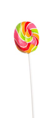 Beyaz arka plan üzerinde izole renkli sarmal lolipop