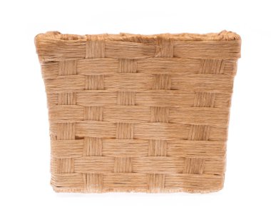 Bambu sepeti beyaz arkaplanda izole edildi