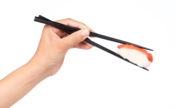Mão Segurando Atum Sushi Nigiri Pauzinhos Isolados Sobre Fundo Branco — Fotografia de Stock