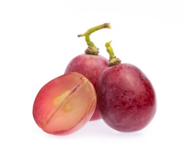 Beyaz arka plan üzerinde izole dilim üzüm