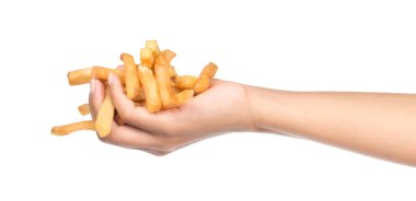 Beyaz arka planda patates kızartması tutan el.