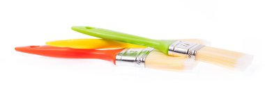 Boya fırçası beyaz arkaplanda izole edildi