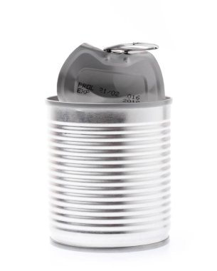 Alüminyum, beyaz arka planda izole edilmiş konserve yiyecekler