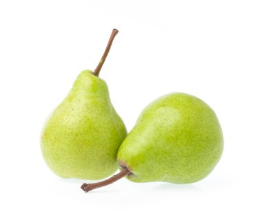 yeşil armutlar beyaz arkaplanda izole